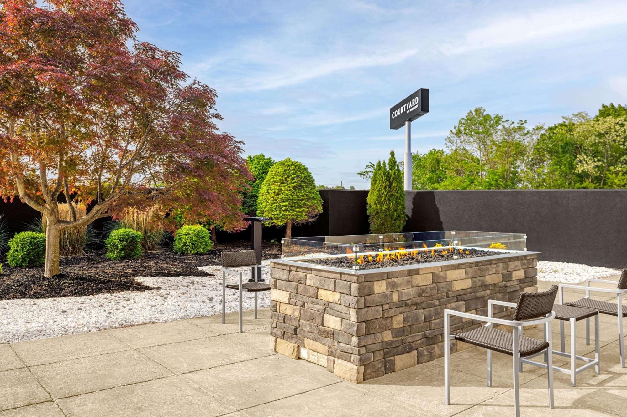 Courtyard Paducah West Hotel Exterior foto